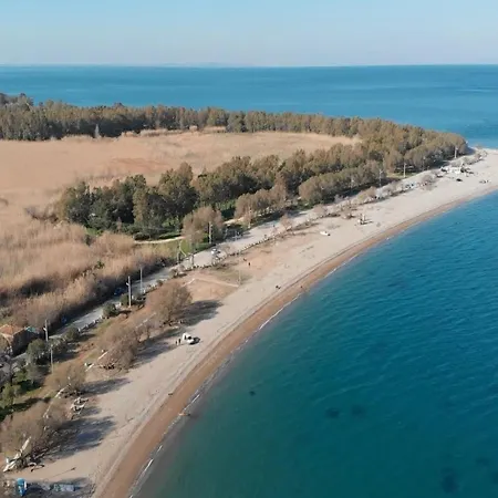 In - Independent For 2 People Patras