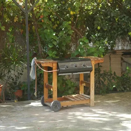 In - Independent For 2 People Apartment Patras